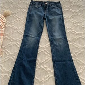 American Eagle Skinny Kick jeans - Size 8 long